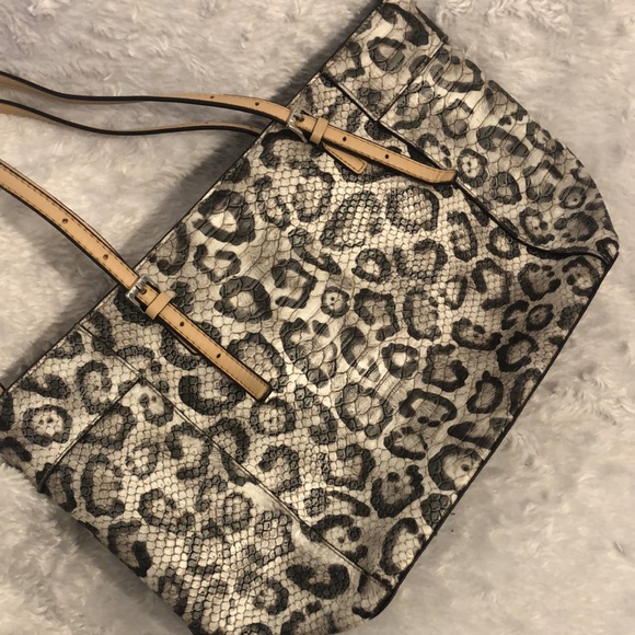 Guess Snow Leopard Handbag - Picture 3 of 6